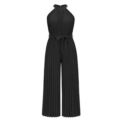 Schwarzer, ärmelloser Jumpsuit mit Plissee-Design und Taillengürtel für Damenmode.
