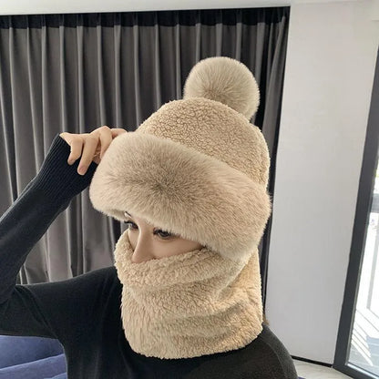Damen Wintermütze mit Schal, beige, Plüsch, warm, modisch, für kaltes Wetter.