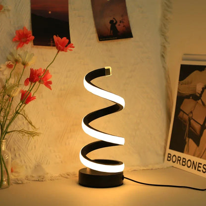 Moderne LED-Tischlampe, spiralförmig, warmweißes Licht, dekorativ, energiesparend.