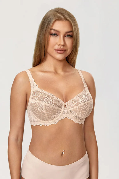 Frau in hautfarbenem Spitzen-BH, Unterwäsche, Mode, Damenbekleidung, Dessous, elegant.