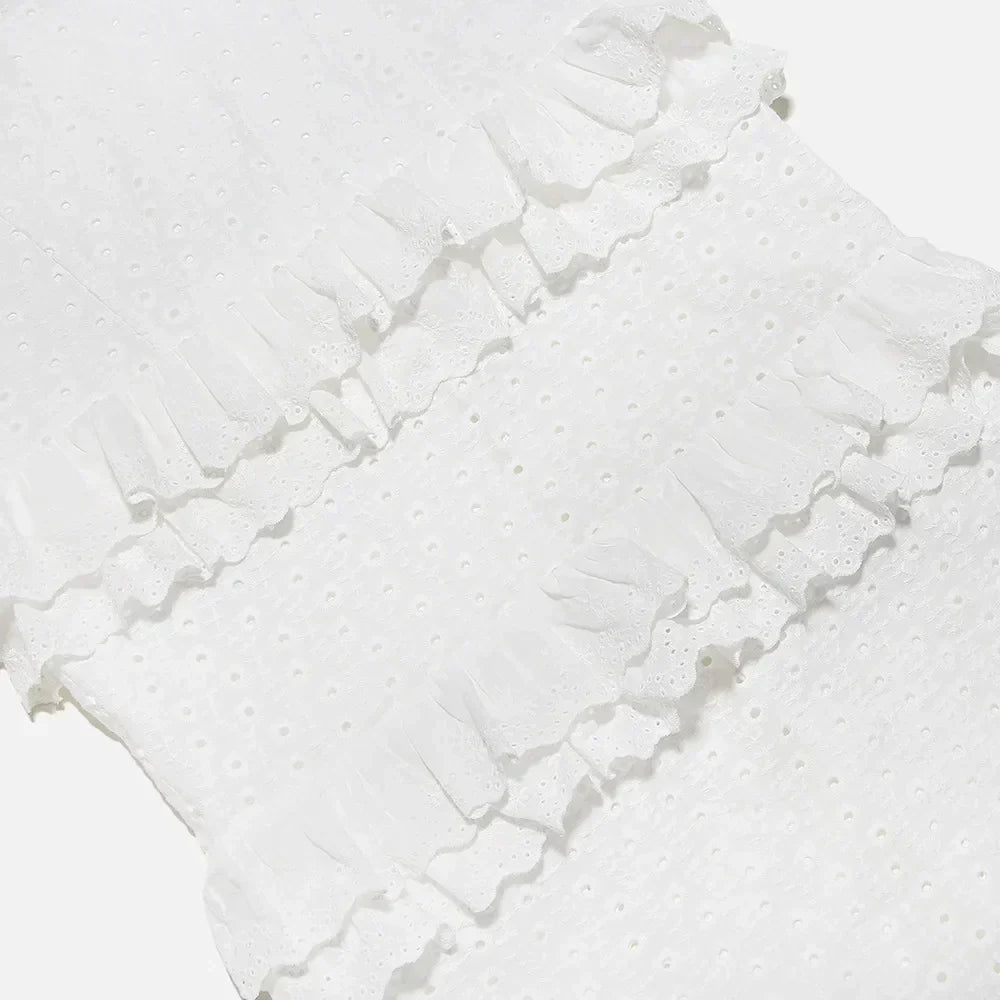 Stilren broderad camisole-maxiklänning i vitt – Alina