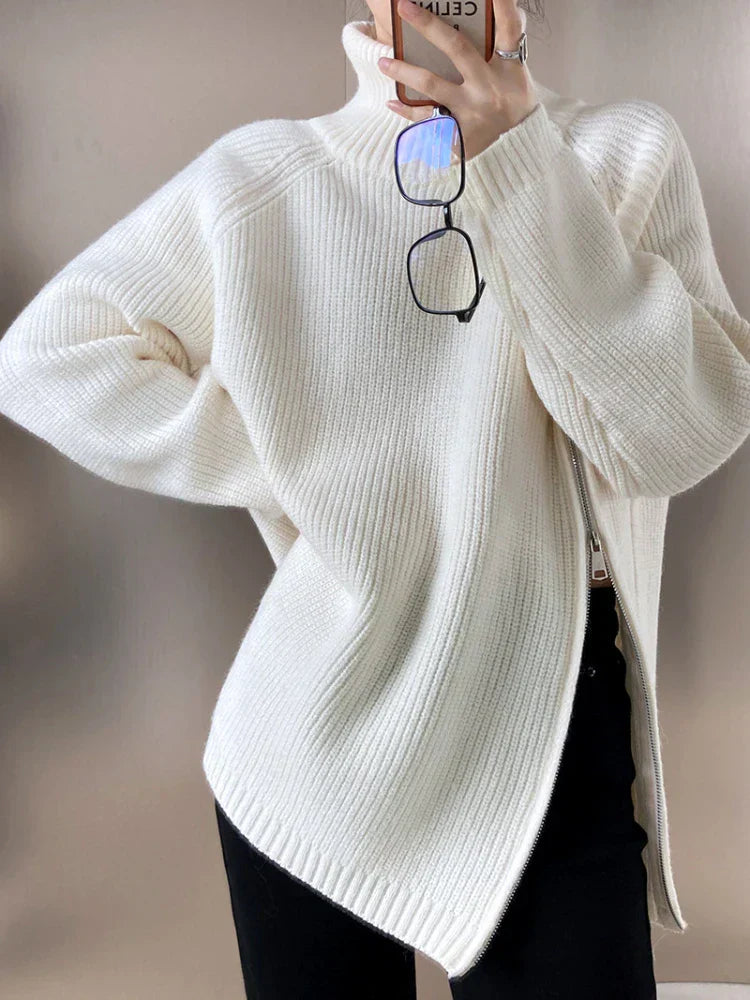 Damen Rollkragenpullover, weiß, Strick, oversized, modisch, warm, Herbst-Wintermode.