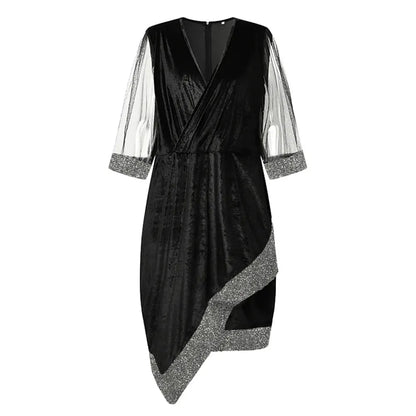 Schwarzes Samtkleid mit silbernen Ärmeln, asymmetrischem Saum, elegantes Abendmode Damen.
