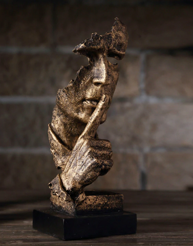 Abstrakt guldig skulptur – Soren