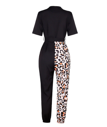 Damen Jumpsuit, schwarz mit Leopardenmuster, kurzärmelig, modisch, bequem, Freizeitkleidung.