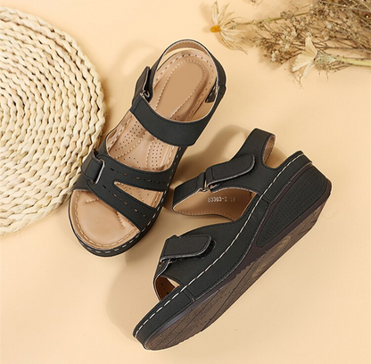Schwarze Damen-Sandalen mit Keilabsatz, Klettverschluss, bequem, Sommermode.