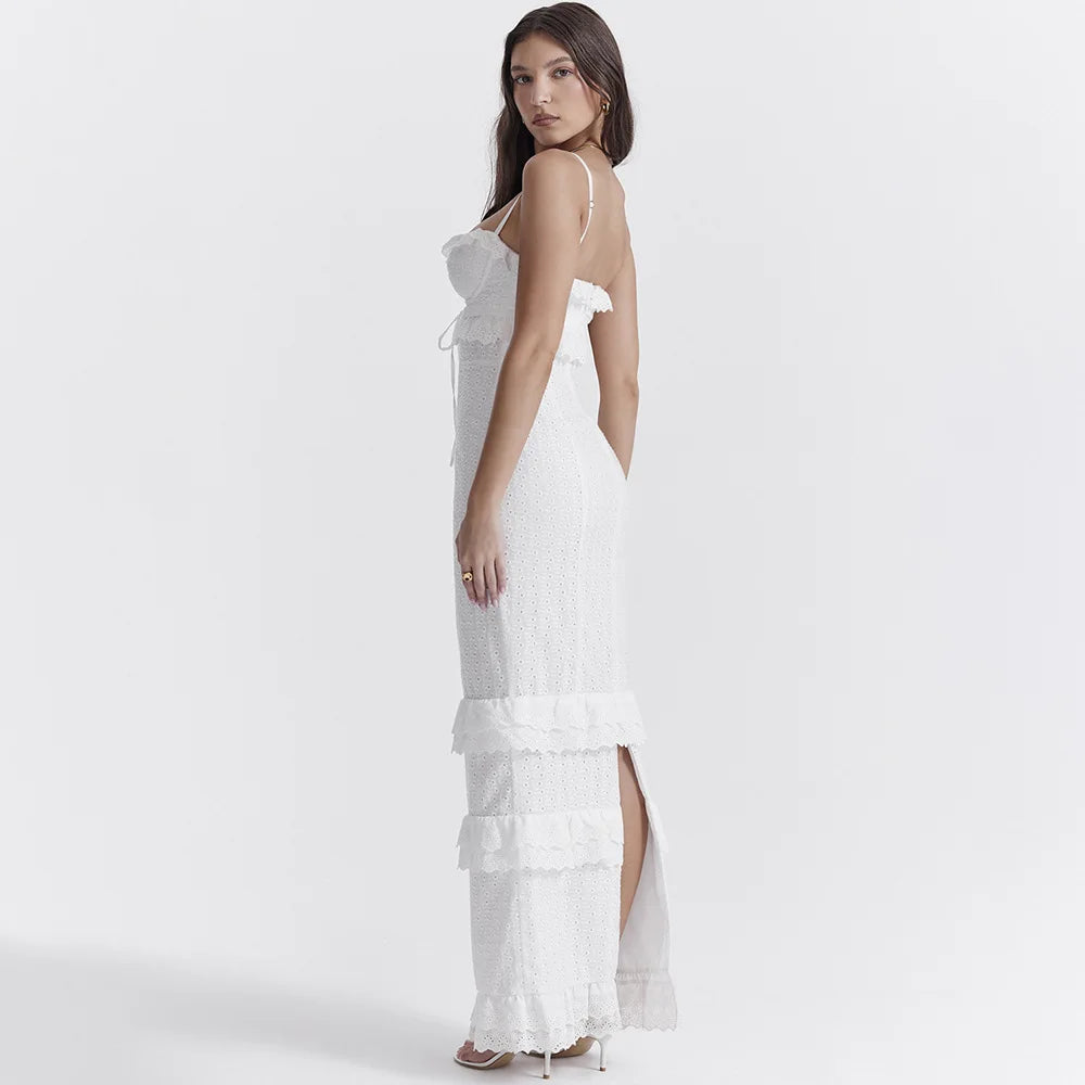 Stilren broderad camisole-maxiklänning i vitt – Alina