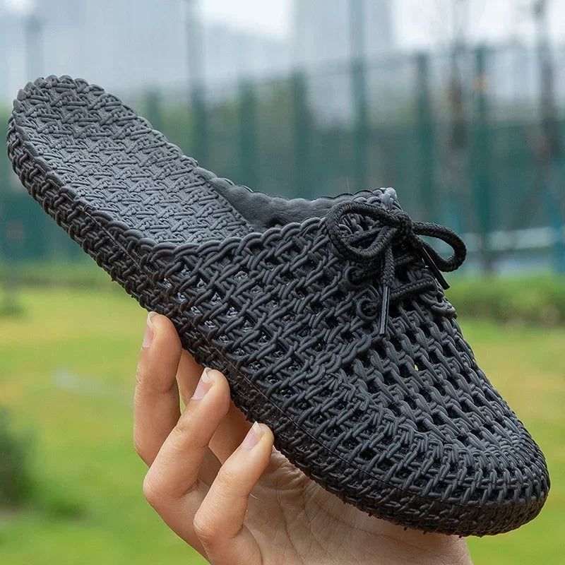 Luftiga damoutdoorloafers med öppet tåparti – Linaya