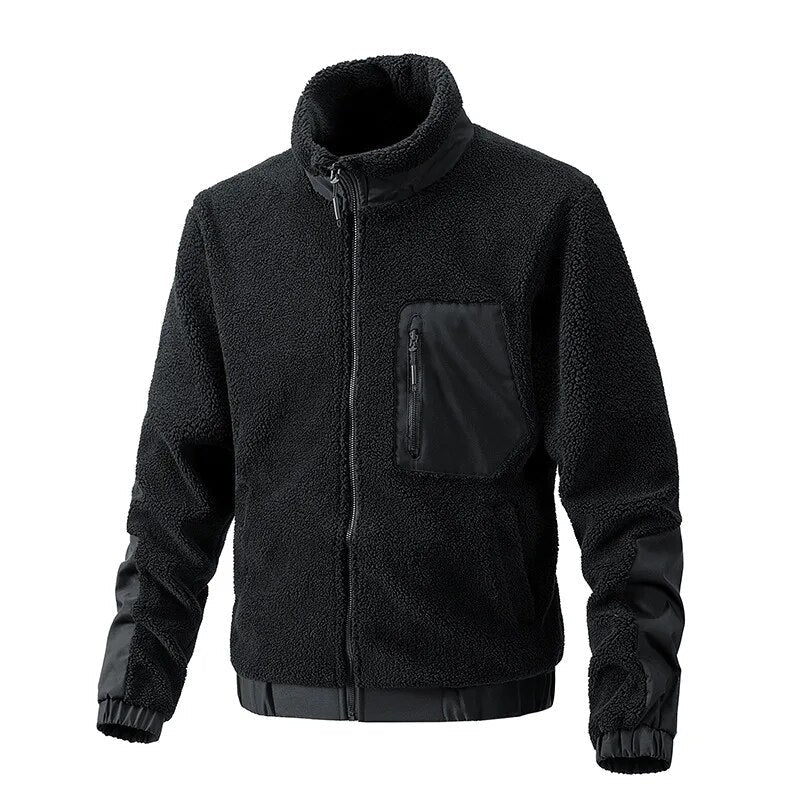 Schwarze Fleecejacke mit Reißverschluss, Brusttasche, warm, Herrenmode, Outdoor-Bekleidung.