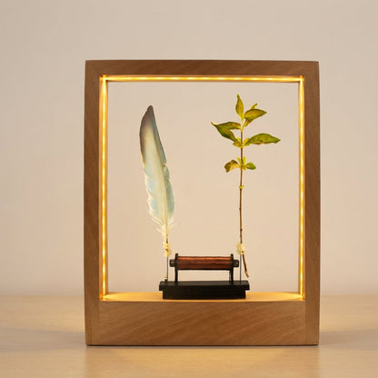 Slow Motion Feather Lamp - LumaFeath