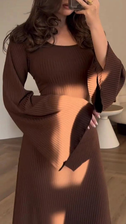 Elegant bodycon maxiklänning med snörning – Höstunder är Valencia