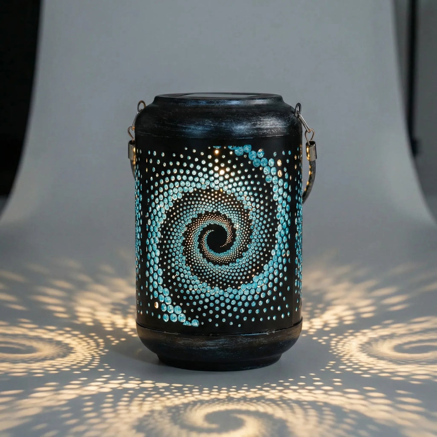 Solar Powered Garden Lantern - Glowneon