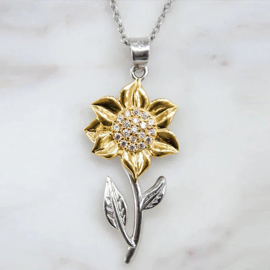 Guldhalsband i sterlingsilver med solrosberlock – Marélie