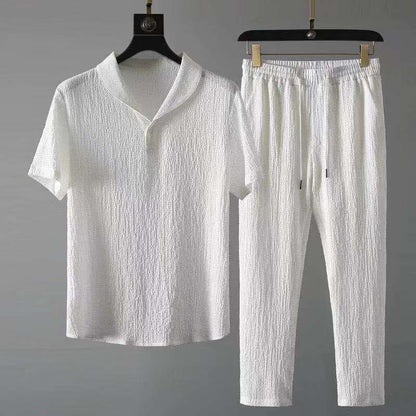 Weißes Herren-Sommer-Set, klassisches Hemd und lässige Hose, Baumwolle, elegant, modisch.