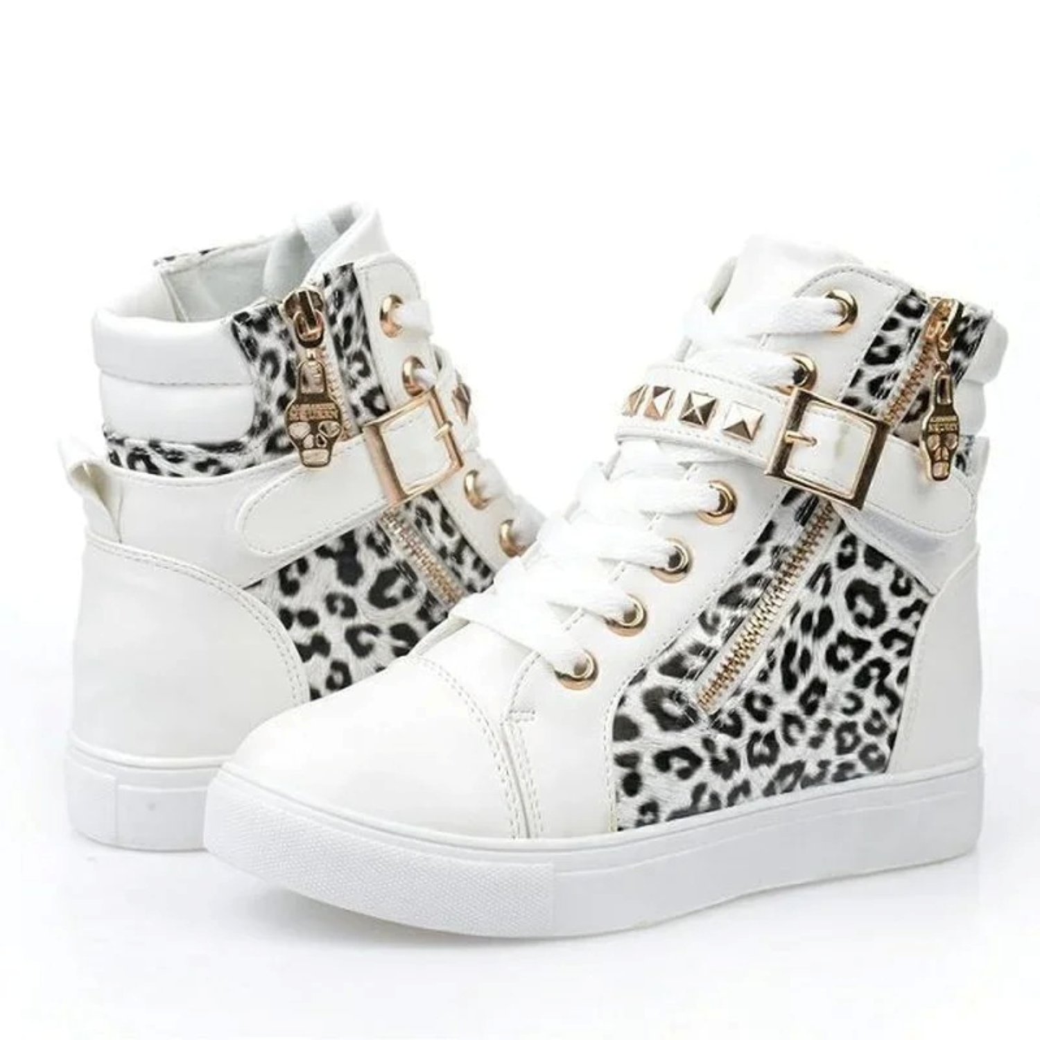 Weiße Damen-Sneaker aus Leder mit Leopardenmuster, Reißverschluss und goldenen Details.