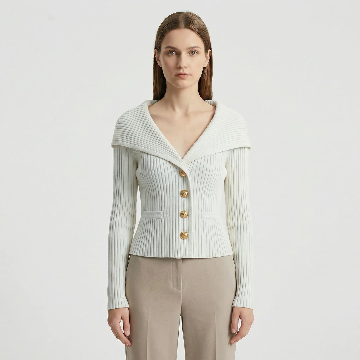 Taillierte Kurze Strickjacke - Cosima