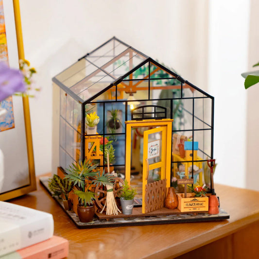 Miniatyr DIY trädgårdshus byggsats – BloomHaus