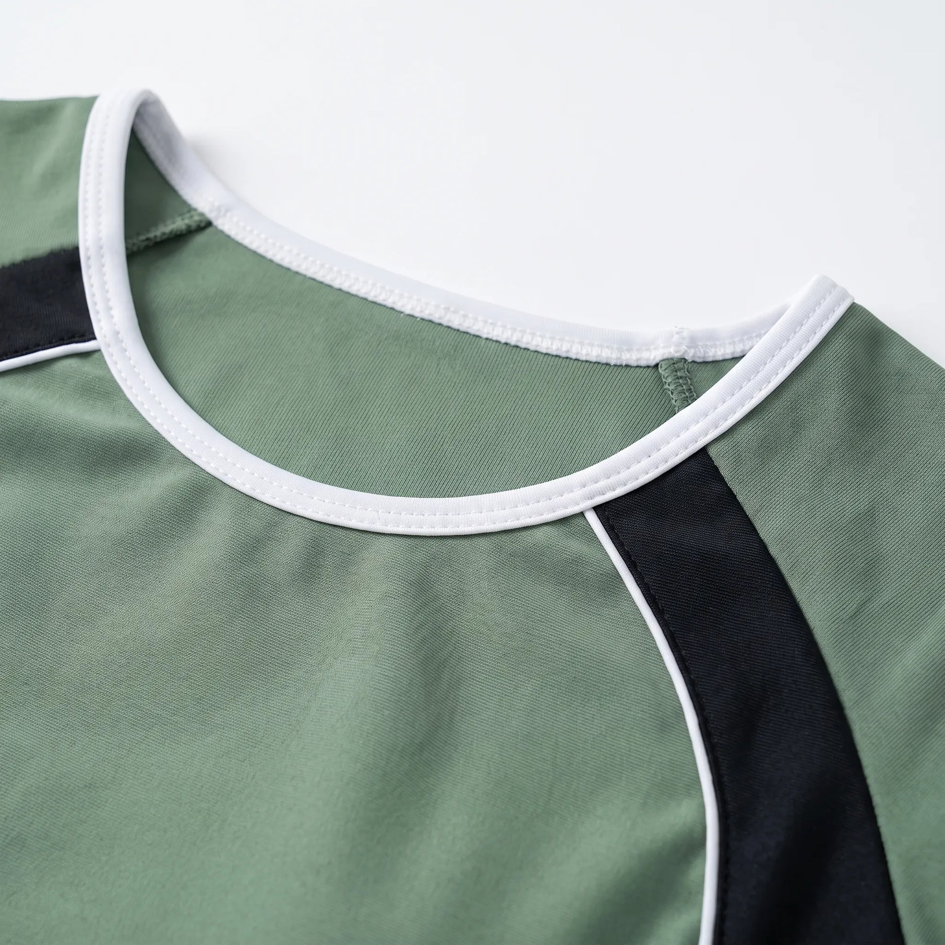 Two-Piece Rash Guard Set - PlungeSet