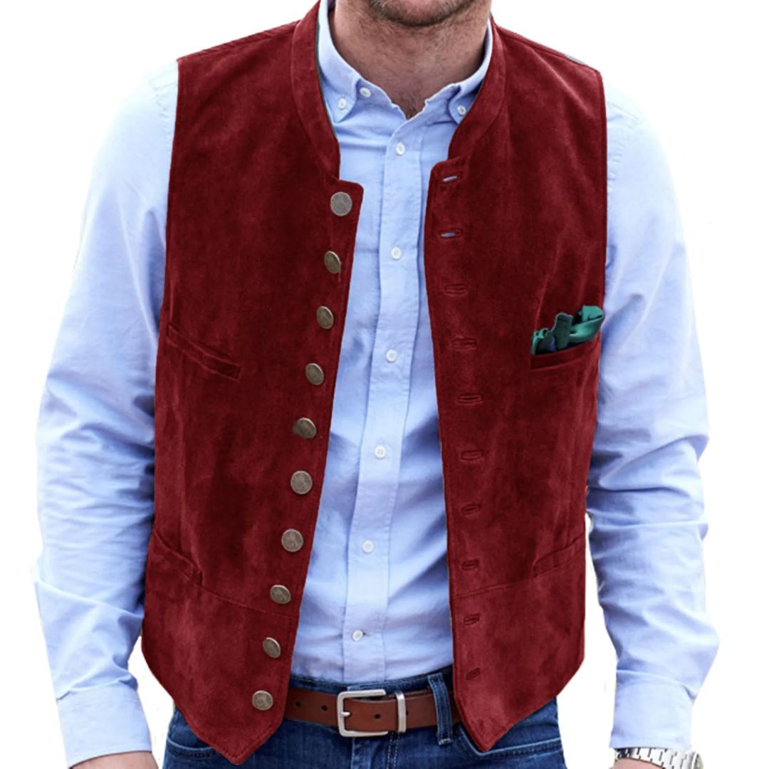 Rote Herren-Lederweste, Stehkragen, Knöpfe, blaues Hemd, modisch, elegant, Trachtenmode.