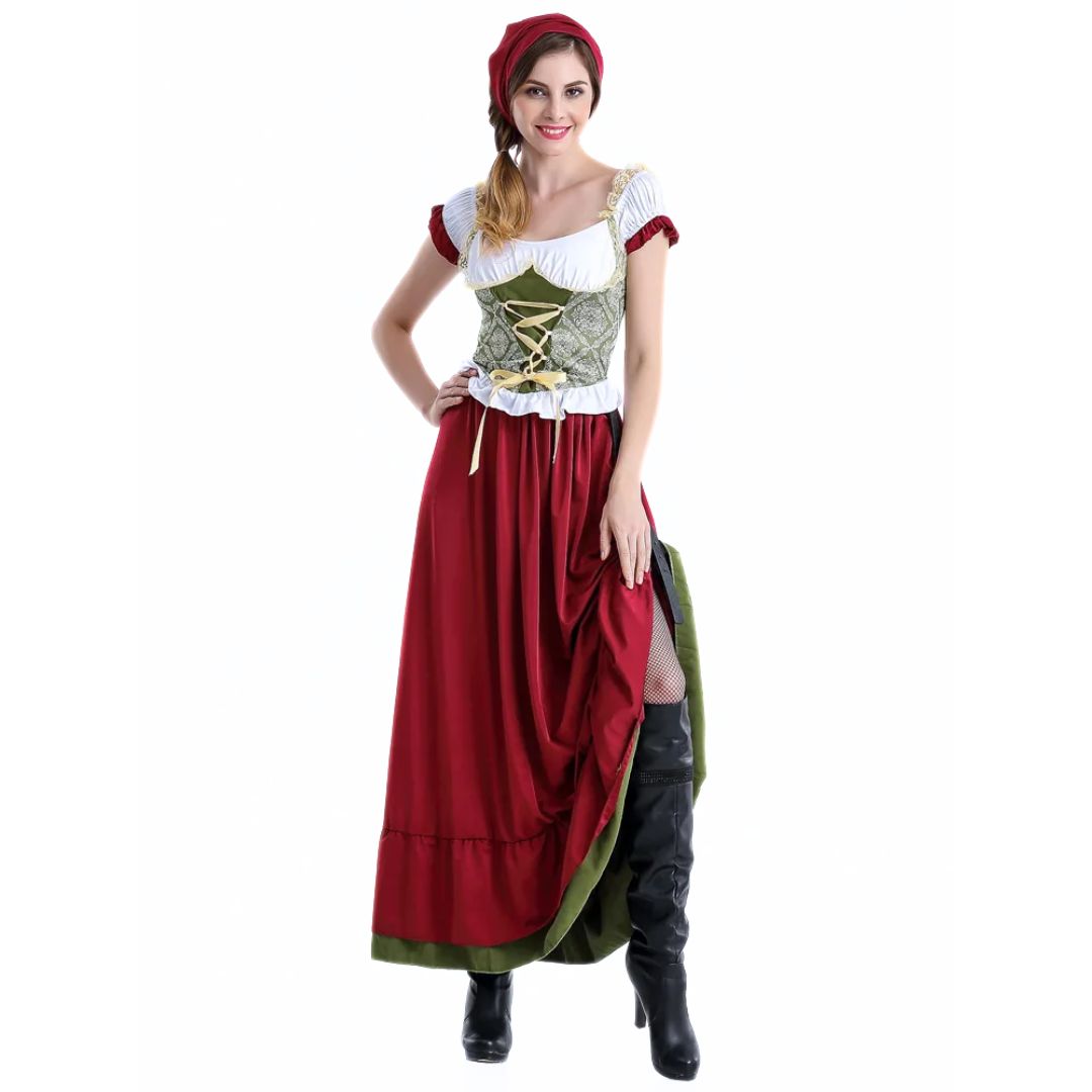 Frau in mittelalterlichem Kostüm, rot-grün, mit Korsett und Stiefeln, Karnevalskostüm.