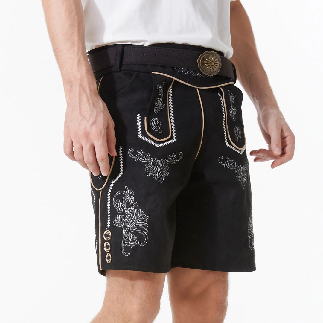 Schwarze Lederhose für Herren mit Stickerei, traditionell, Trachtenmode, Knöpfe, Gürtel.