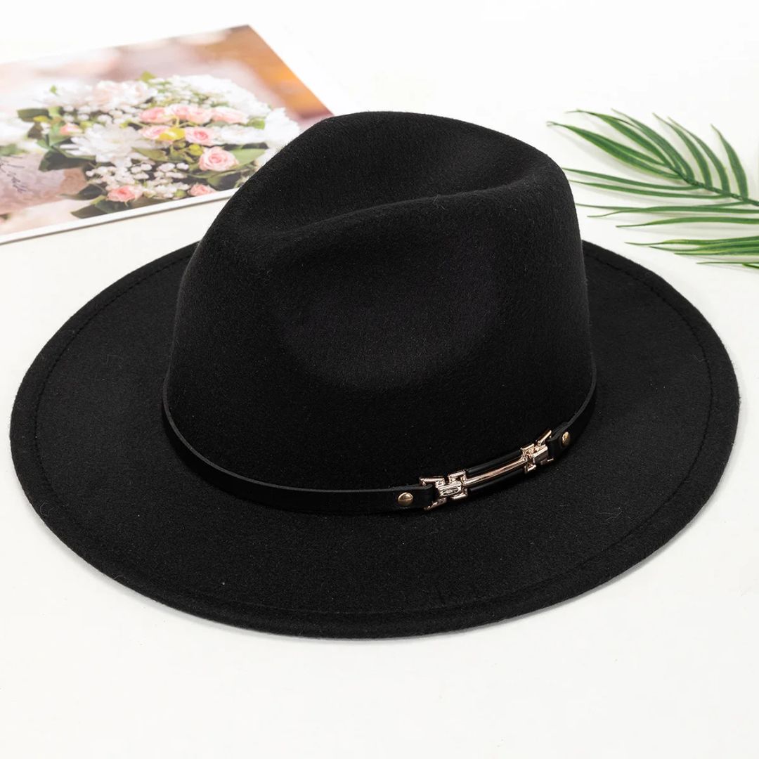 Schwarzer Filzhut mit Lederband, elegantes Design, ideal für Herbstmode, Unisex-Accessoire.