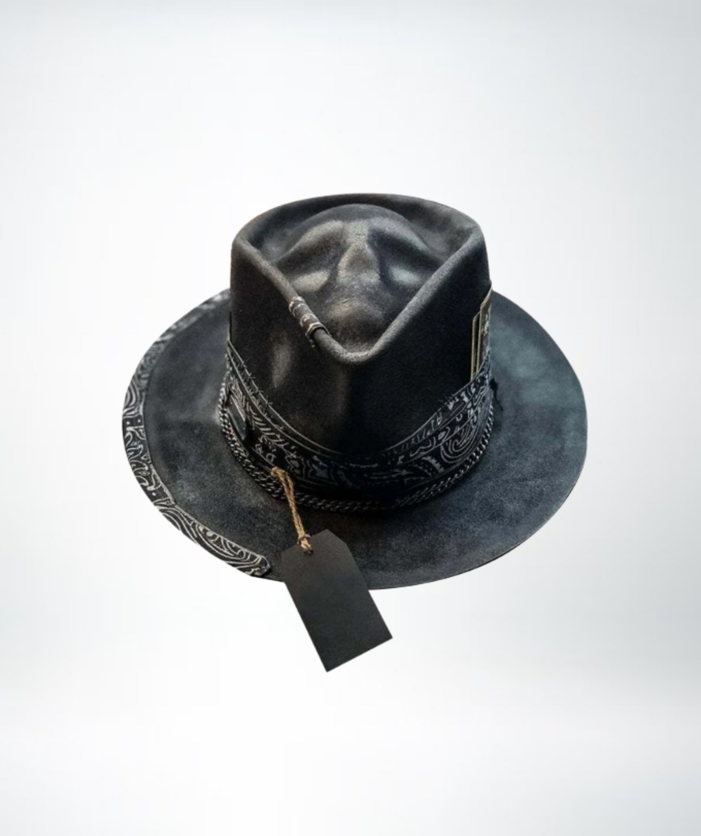 Schwarzer Filzhut mit breiter Krempe und Bandana, Unisex, modisch, elegant, Accessoire.