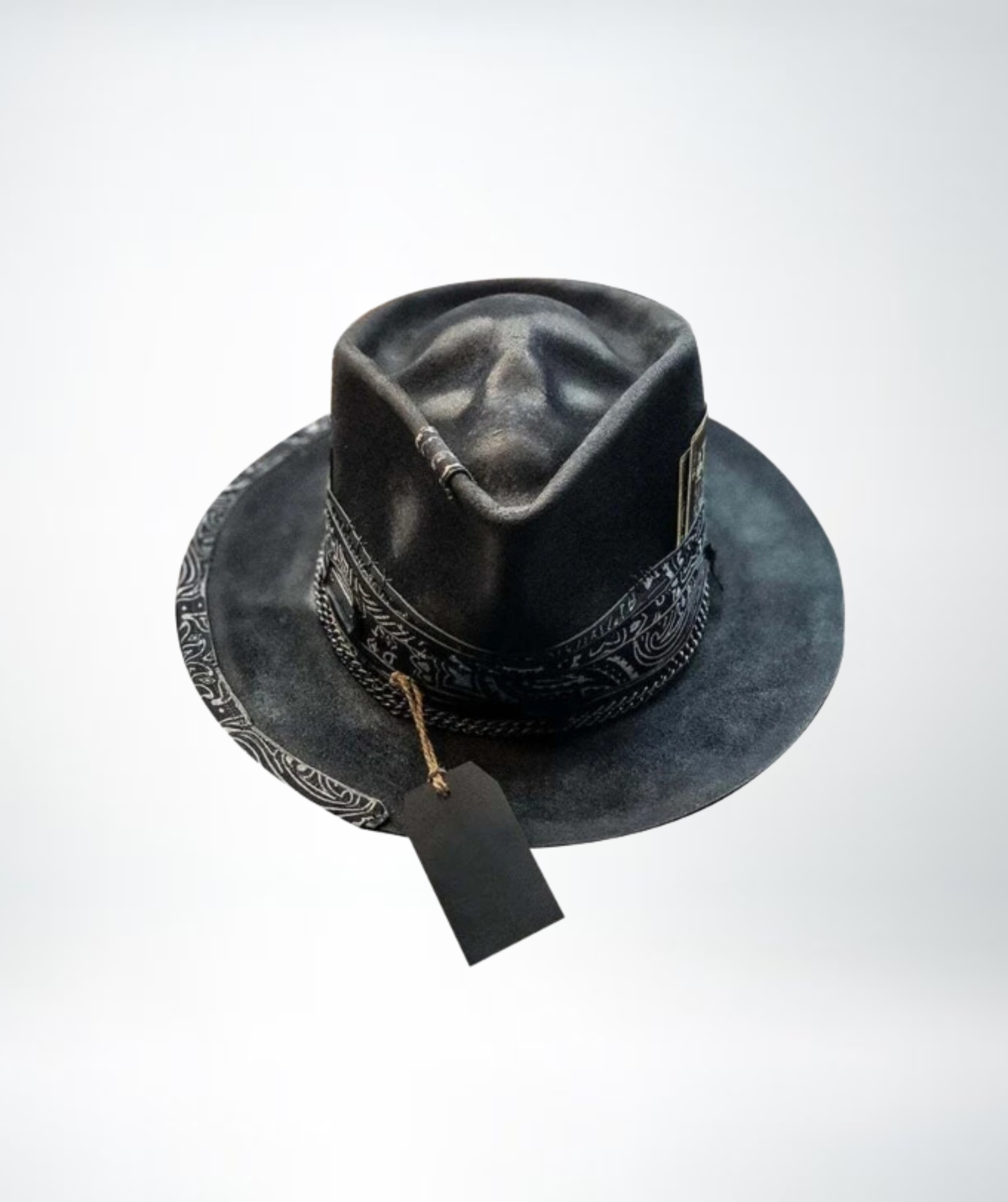 Schwarzer Filzhut mit breiter Krempe und Bandana, Unisex, modisch, elegant, Accessoire.