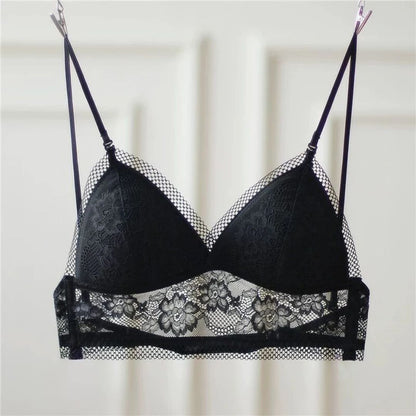 Schwarzer Spitzen-BH, Damenunterwäsche, verstellbare Träger, elegantes Design.