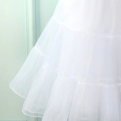 Weißer Tüllrock, mehrlagig, elegant, für Damenmode, Hochzeit, Ballett, Tanz, Kostüm.