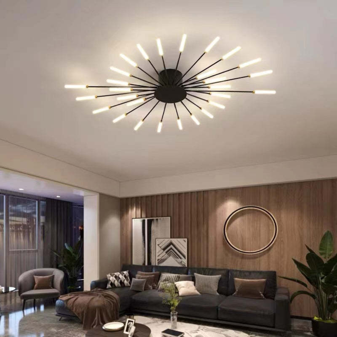 Moderne schwarze Deckenleuchte mit LED-Lampen im Wohnzimmer, stilvolle Inneneinrichtung.