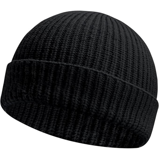 Schwarze Strickmütze, Winteraccessoire, Unisex, warm, modisch, aus Wolle, geripptes Design.
