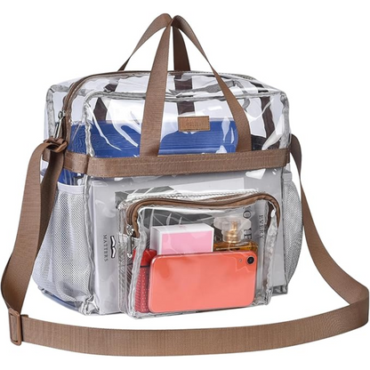 Klarer PVC-Rucksack mit braunen Riemen, ideal für Stadionbesuche und Reisen.