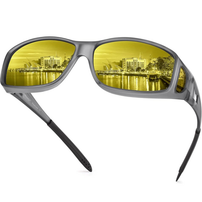 Graue Nachtsichtbrille mit gelben Gläsern, ideal für Autofahren bei Nacht.