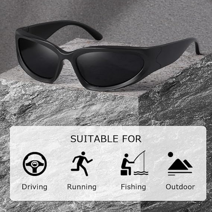 Schwarze Sportsonnenbrille auf Stein, ideal für Autofahren, Laufen, Angeln, Outdoor-Aktivitäten.