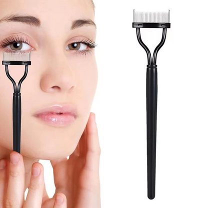 Wimpernkamm mit schwarzem Griff, ideal für präzises Trennen und Stylen der Wimpern.