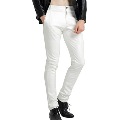 Weiße Herren-Lederhose, schmal geschnitten, modisch, ideal für Partys und Events.