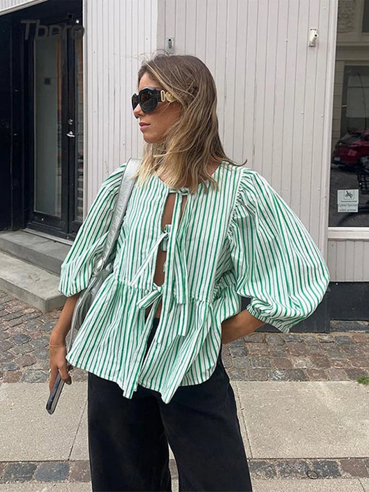 Rutigt damblus med puffärmar – Maeve Hösttrollskapsutgåvan