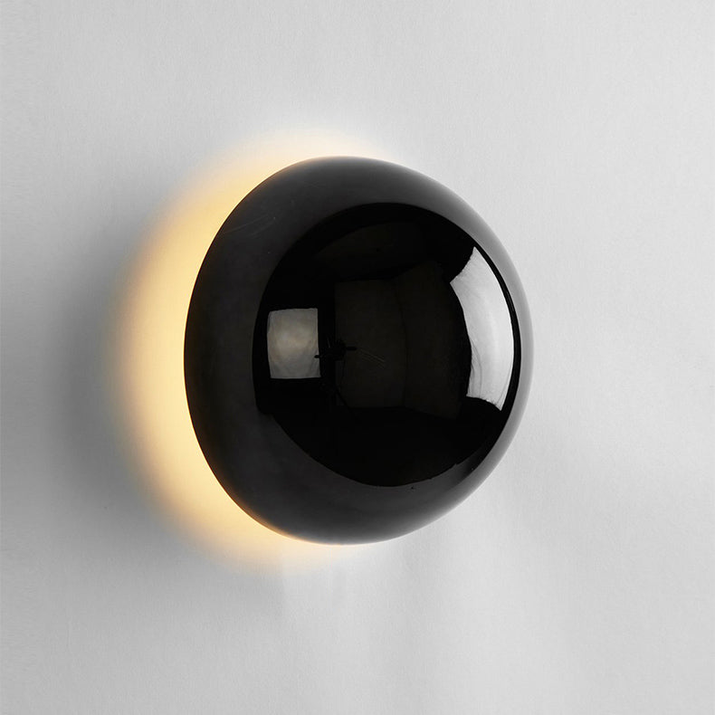 Vägglampa med retroarkitektonisk look – NovaLux