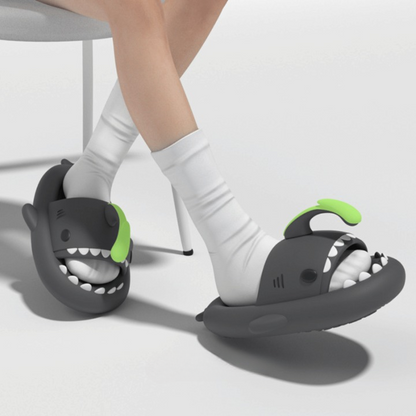 Trendiga SoftSteps Sharkies-tofflor – mjuka, dämpande & 1+1 gratis