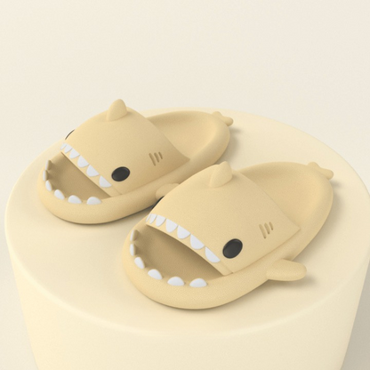Trendiga SoftSteps Sharkies-tofflor – mjuka, dämpande & 1+1 gratis