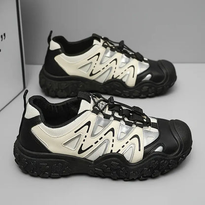 Schwarz-weiße Wanderschuhe, robustes Design, rutschfeste Sohle, Outdoor-Sport, Herren.