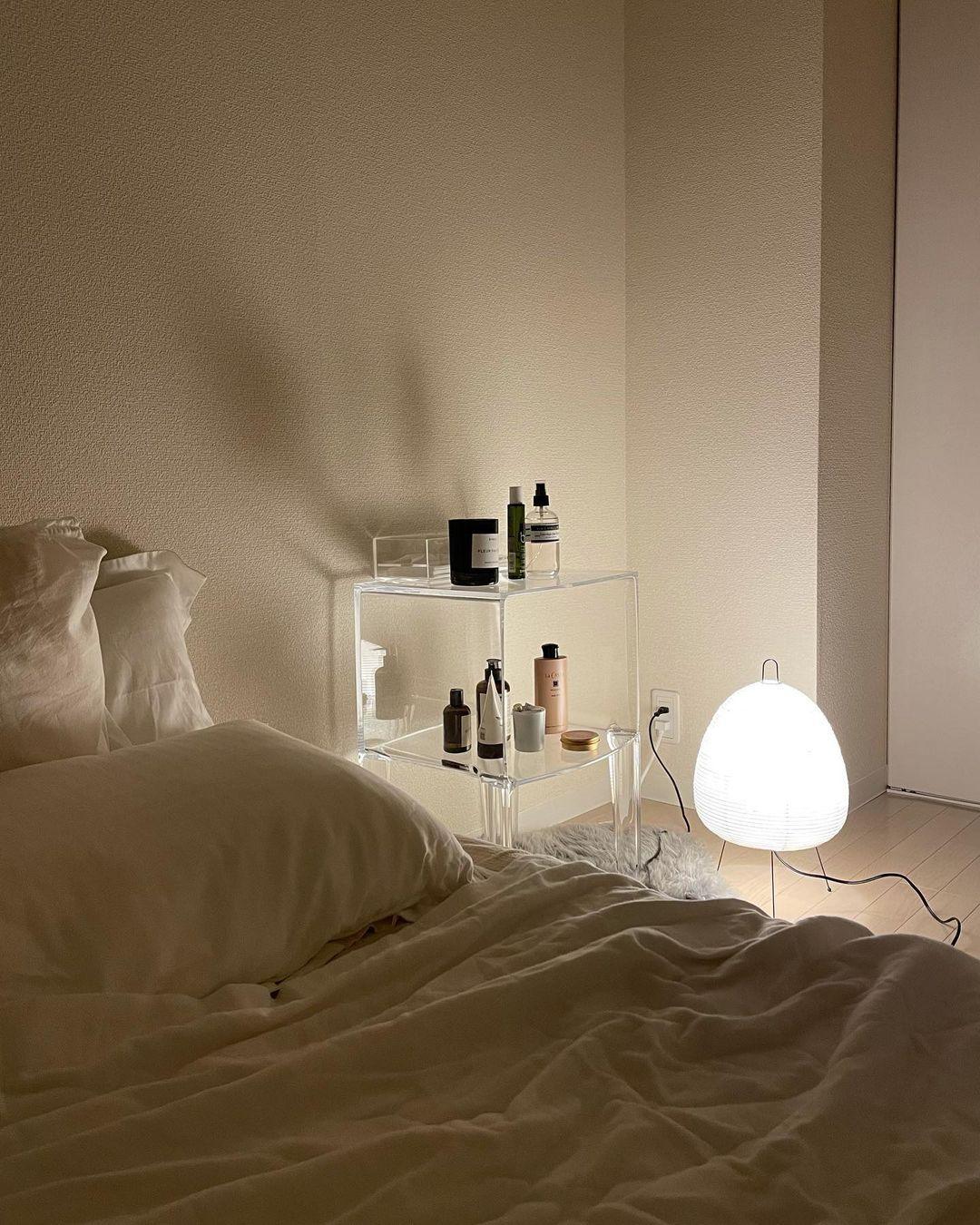 Akari Tischlampe 48, weiß, modern, Schlafzimmer, Beleuchtung, minimalistisches Design.