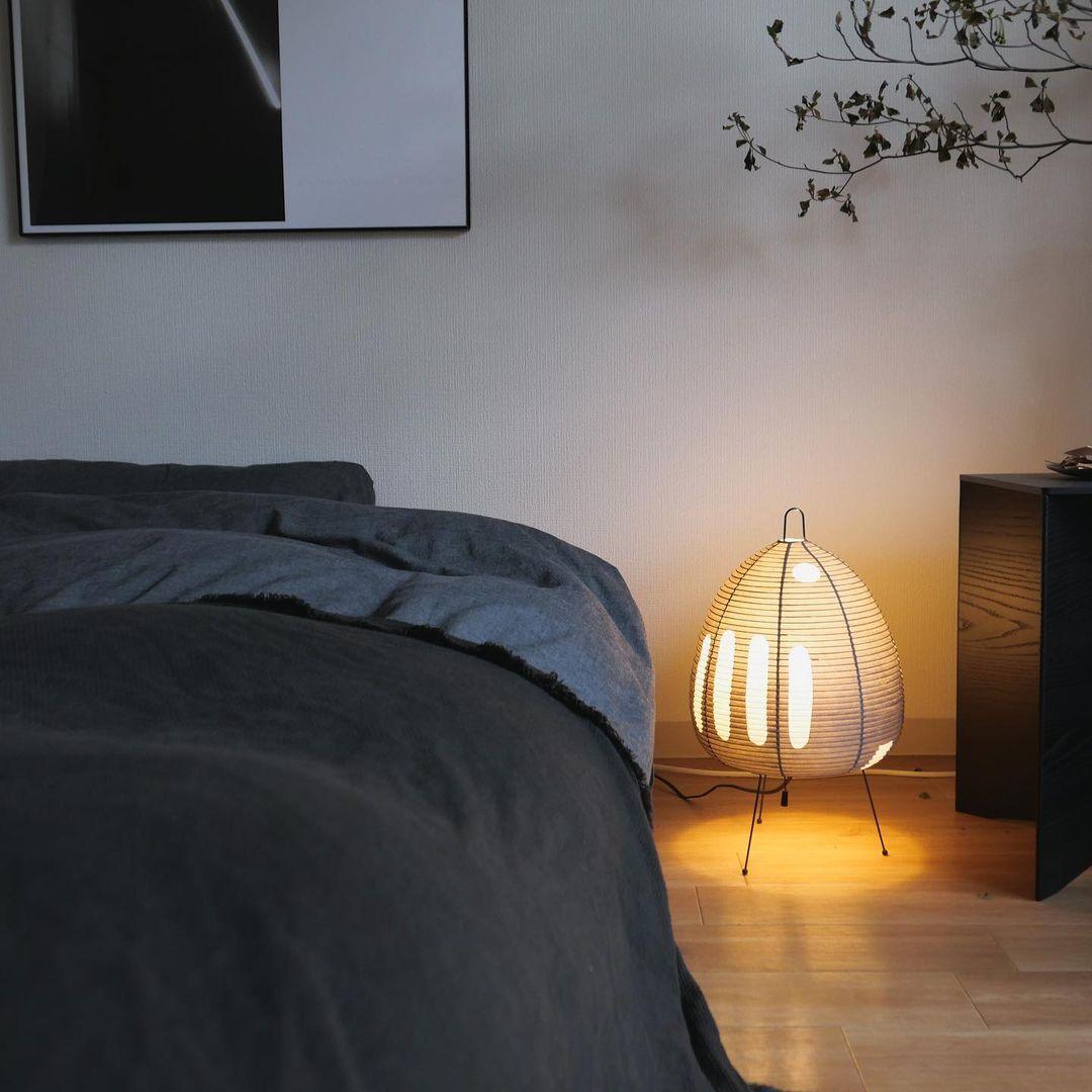 Akari Tischlampe 52, Papier, Holz, modern, Schlafzimmer, Beleuchtung, Design, japanisch inspiriert.