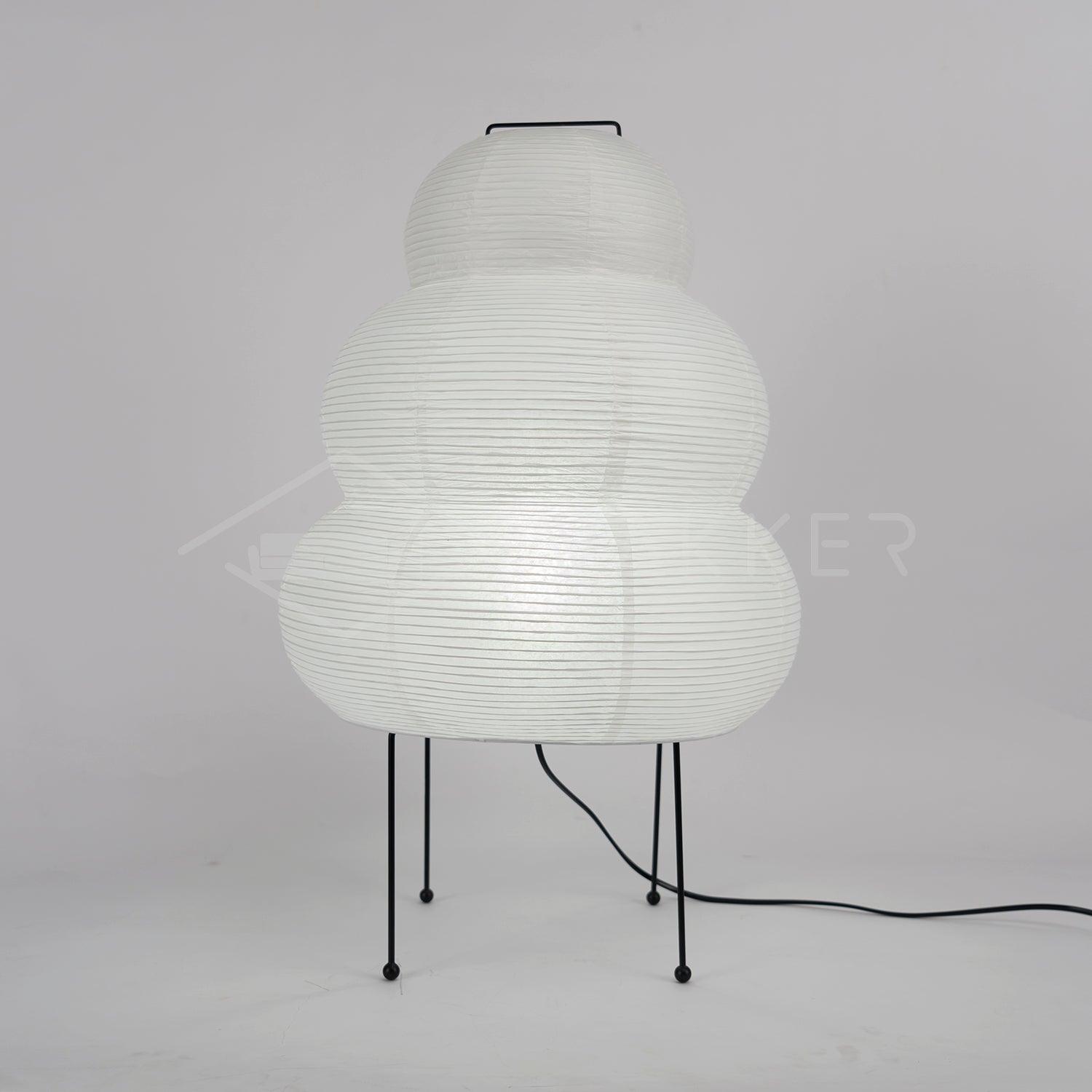 Weiße Akari 24N Tischlampe aus Papier, modernes Design, schwarzer Metallrahmen, Innenbeleuchtung.