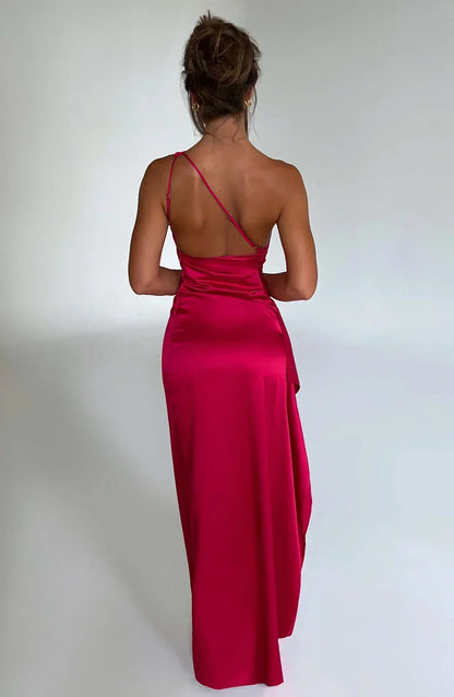 Rotes Maxi-Kleid, ärmellos, Rückenfrei, Satin, Abendmode, Damenmode, Elegantes Design.