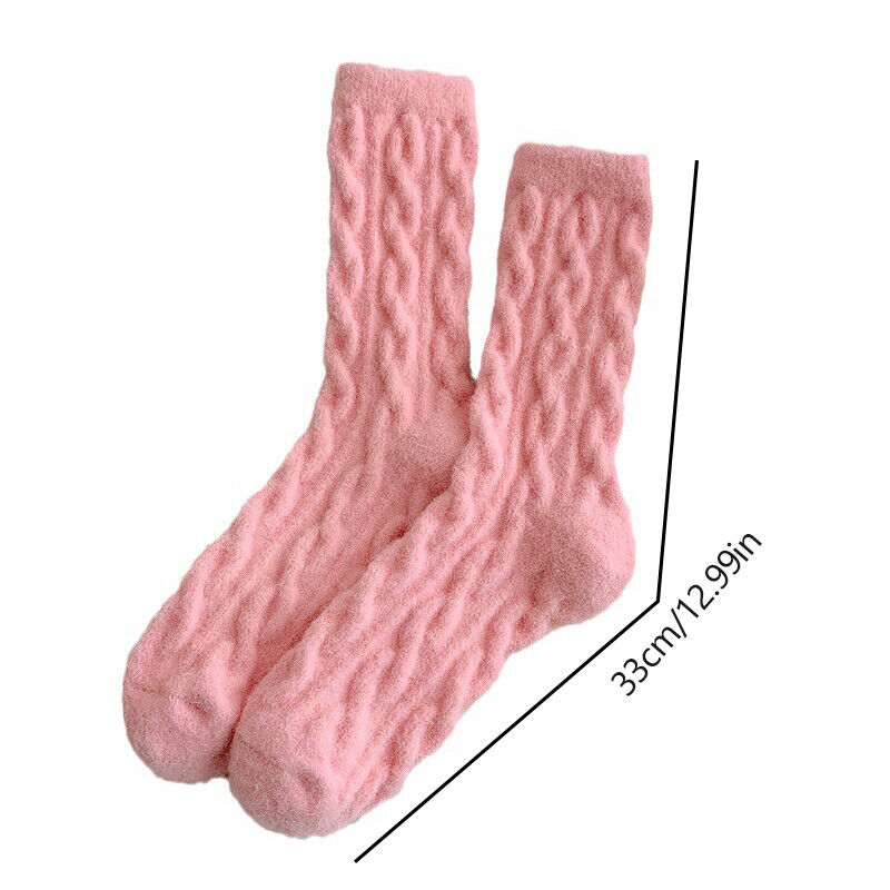 Rosa gestrickte Socken, 33 cm lang, weiches Material, Damenmode, gemütlich, warm.