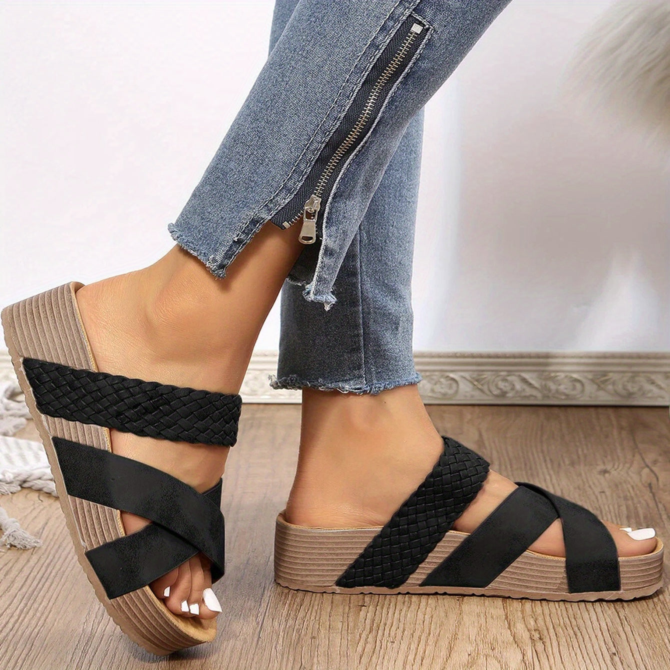 Damen Sandalen Keilabsatz, schwarz, geflochten, bequem, Sommermode, Jeans, Reißverschluss.