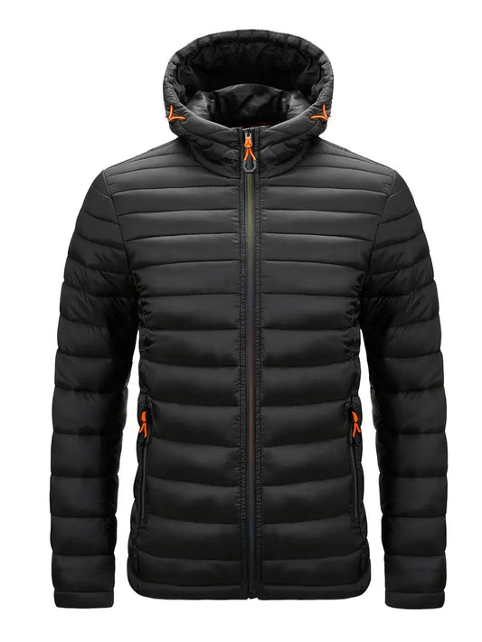 Schwarze Steppjacke mit Kapuze, Reißverschluss, orange Details, Herrenmode, Winterjacke.