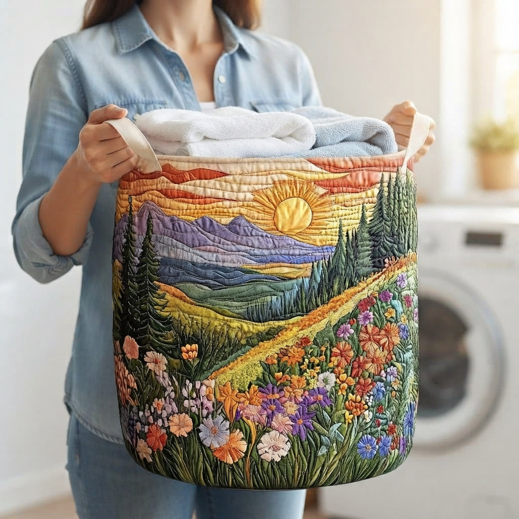 Kvinna i jeansskjorta bär korgen i de två vita handtagen, fylld med vikta handdukar, framför en tvättmaskin. 3